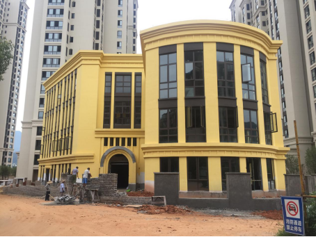 �����׶�԰���ˣ�����˳��������ľ�׶�԰